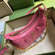 Gucci Mini Matelassé GG Shoulder Bag in pink 21cm - 3