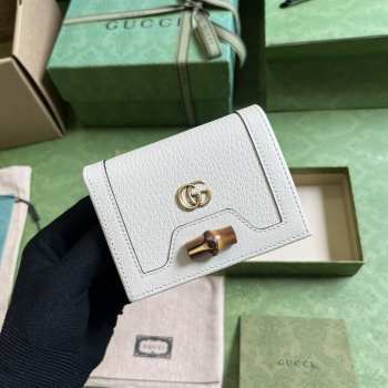 Gucci wallet in white 11x8.5x3cm