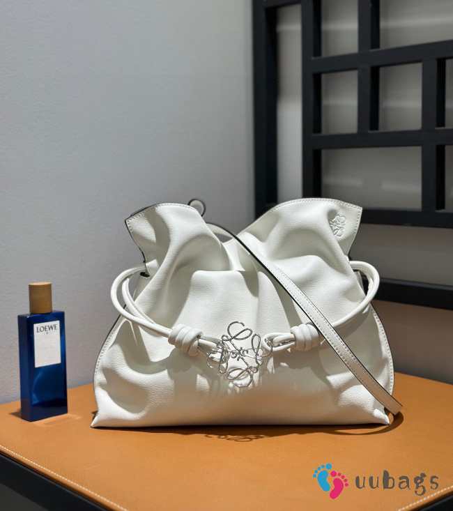 Loewe Flamanco In White 30x24.5x10cm - 1