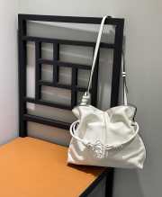 Loewe Flamanco In White 30x24.5x10cm - 2