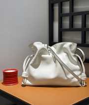 Loewe Flamanco In White 30x24.5x10cm - 3