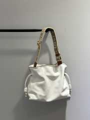 Loewe Flamanco In White 30x24.5x10cm - 6