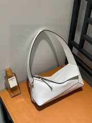 Loewe Puzzle Hobo In White 29x12x10cm - 4