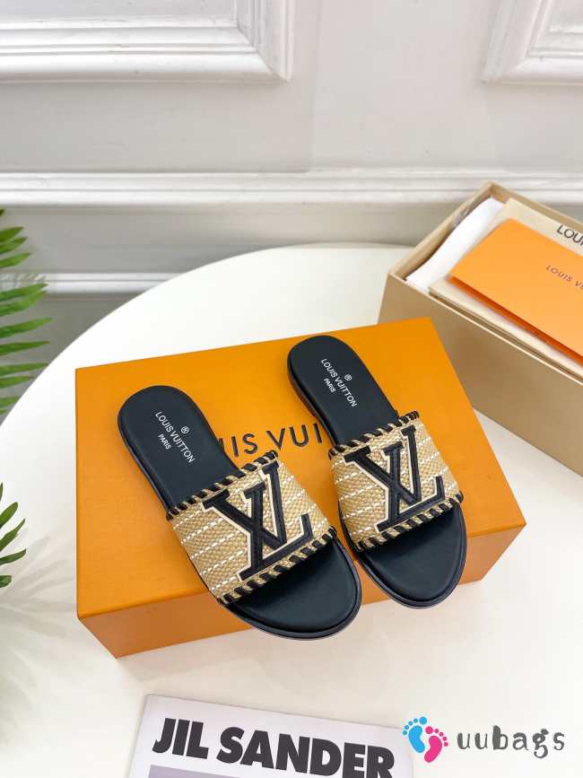 Louis Vuitton Slippers In Black - 1