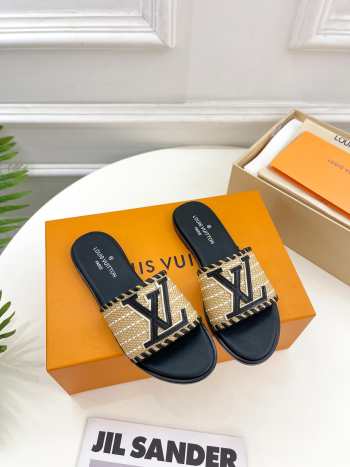 Louis Vuitton Slippers In Black