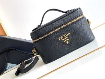 Prada leather mini bag black 18x11.5x7.5cm