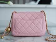 Chanel mini flap bag with gold hardware in pink pastel 13x18x7cm - 2