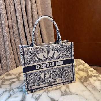 Dior Book Tote Blue Embroided Bag 26.5cm