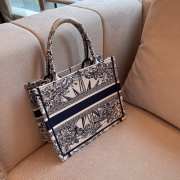 Dior Book Tote Blue Embroided Bag 26.5cm - 4