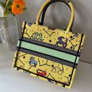 Dior Book Tote Yellow Embroided Bag 26.5cm - 5