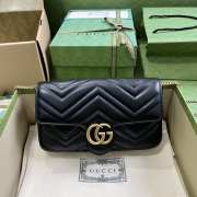 Gucci Marmont Small Handbag In Black 21x12x5cm - 1