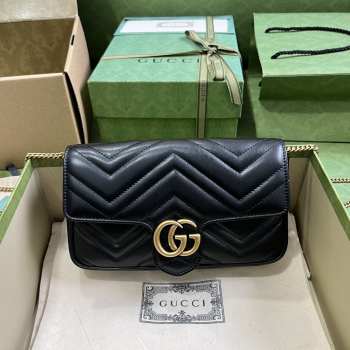 Gucci Marmont Small Handbag In Black 21x12x5cm