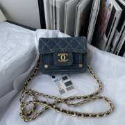 Chanel Small Denim Flap Bag 10x12cm - 1