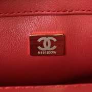 Chanel flap bag with gold buckle in red 20cm - 2