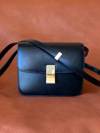 Celine box teen 2019 in black 18.5cm