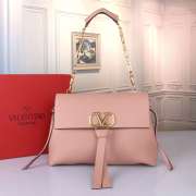 Valentino Garavani Vring In Pink With Gold Buckle 30x22x12cm - 1