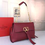 Valentino Garavani Vring In Red With Gold Buckle 30x22x12cm - 6