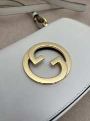 Gucci Blondie Medium Shoulder Bag In White 22x13x5.5cm - 2