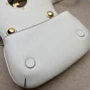 Gucci Blondie Medium Shoulder Bag In White 22x13x5.5cm - 5