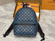 Louis Vuitton M46557 Discovery Backpack In Blue 29x38x20cm - 1