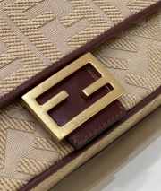 Fendi Baguette Caramel 0159A 27×6×14cm - 4