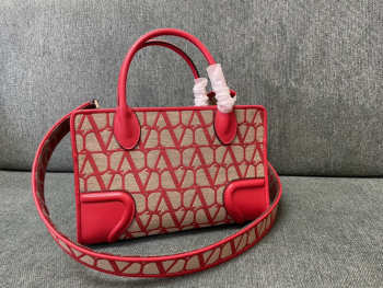 Valentino Garavani Le Quatrieme Toile In Red 28x19x12cm