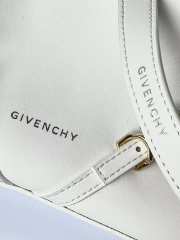 Givenchy small bag in white 24x18x3.5cm - 3