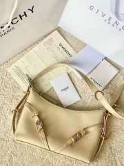 Givenchy small bag in beige 24x18x3.5cm - 1