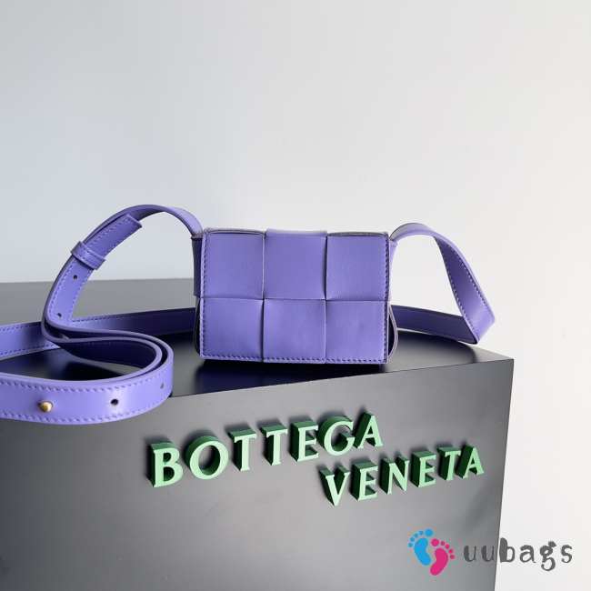 Bottega Veneta Mini Cassette Bag In Purple 12x8x4cm - 1