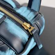 Bottega Veneta Brick Cassette Bag In Blue & Black 25x12x12cm - 5