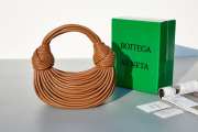 Bottega Veneta Jodie Ramen Clutch Bag In Brown 22x15.5x6.5cm - 1