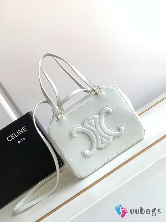 Celine folded cube in white 20x15x13cm - 1