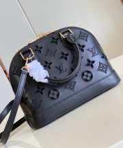 Louis Vuitton M91606 Alma BB In Black 23.5x17.5x11.5cm - 4