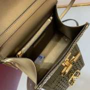 Valentino tote bag with golden buckle in beige 22x17x9cm - 6