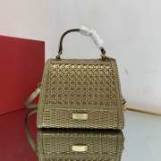 Valentino tote bag with golden buckle in beige 22x17x9cm - 5