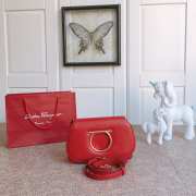 Ferragamo Gancini bag in red 21x14x5cm - 1