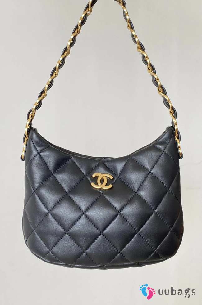 Chanel 22K Hobo With Gold Buckle In Black 17.5x24x6cm - 1