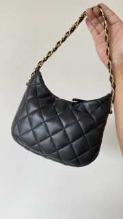 Chanel 22K Hobo With Gold Buckle In Black 17.5x24x6cm - 6