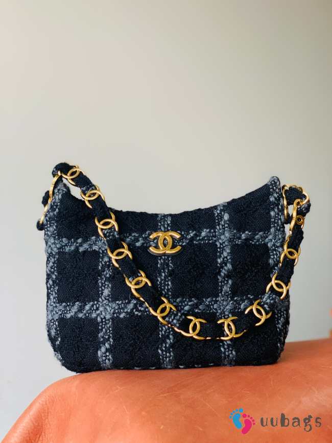 Chanel 22K Hobo Tweet With Gold Buckle 17.5x24x6cm - 1