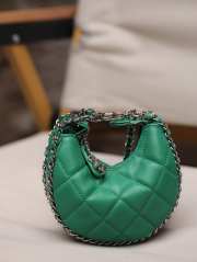 Chanel Luca Crossbody bag in green - 2