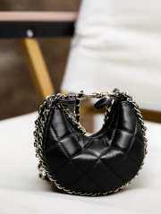 Chanel Luca Crossbody bag in black - 5