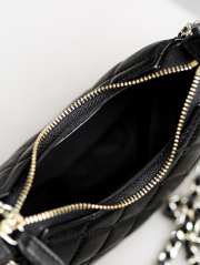 Chanel Luca Crossbody bag in black - 4