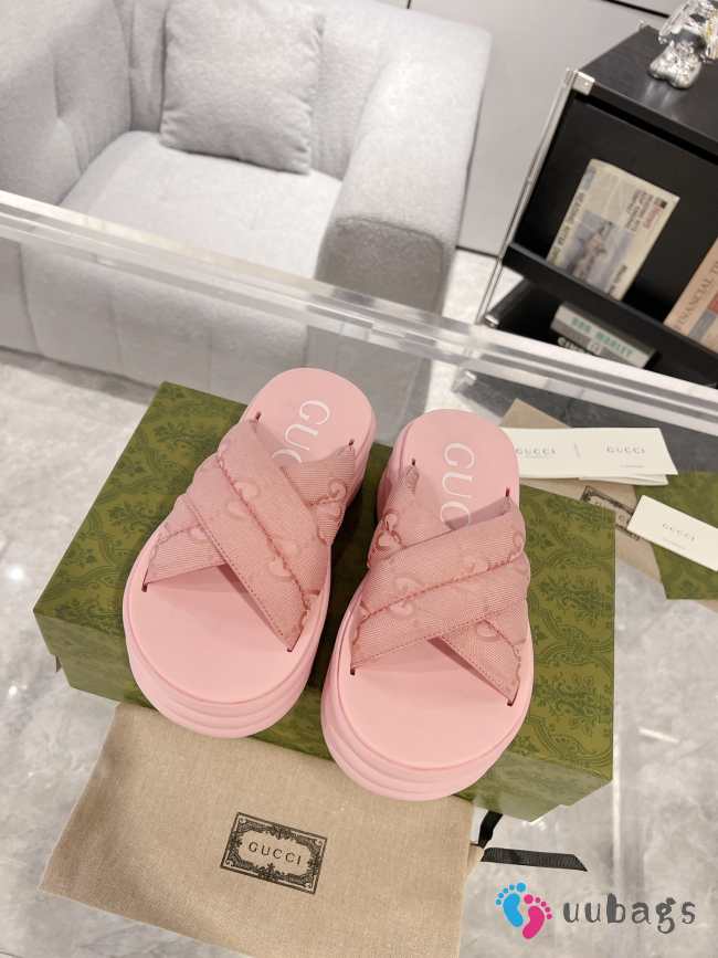 Gucci slippers in pink S001 - 1