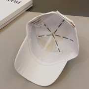 YSL Hat In White H001 - 3