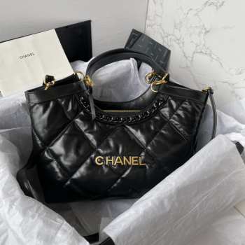 Chanel tote bag in black with gold hardware 38x23x11cm