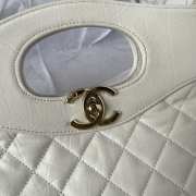 Chanel shopping bag in white 22x23x5.5cm - 6