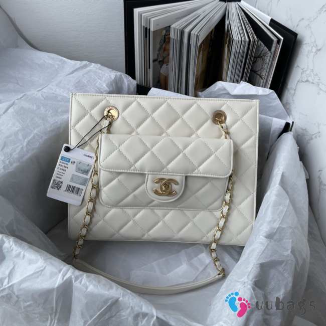 Chanel shopping bag in white 28x24x10cm - 1