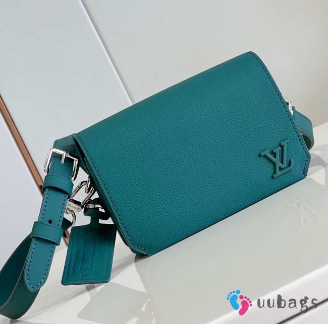 Louis Vuitton Fastline In Blue Bag 17x12x7cm - 1