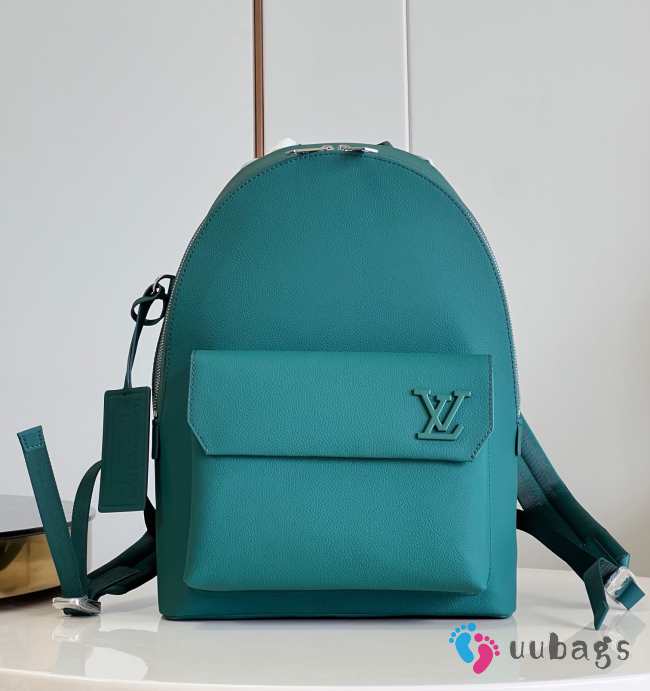 Louis Vuitton Aerogram In Blue 30x43x14cm - 1