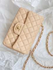 Chanel flap bag in orange with gold buckle 20cm - 3